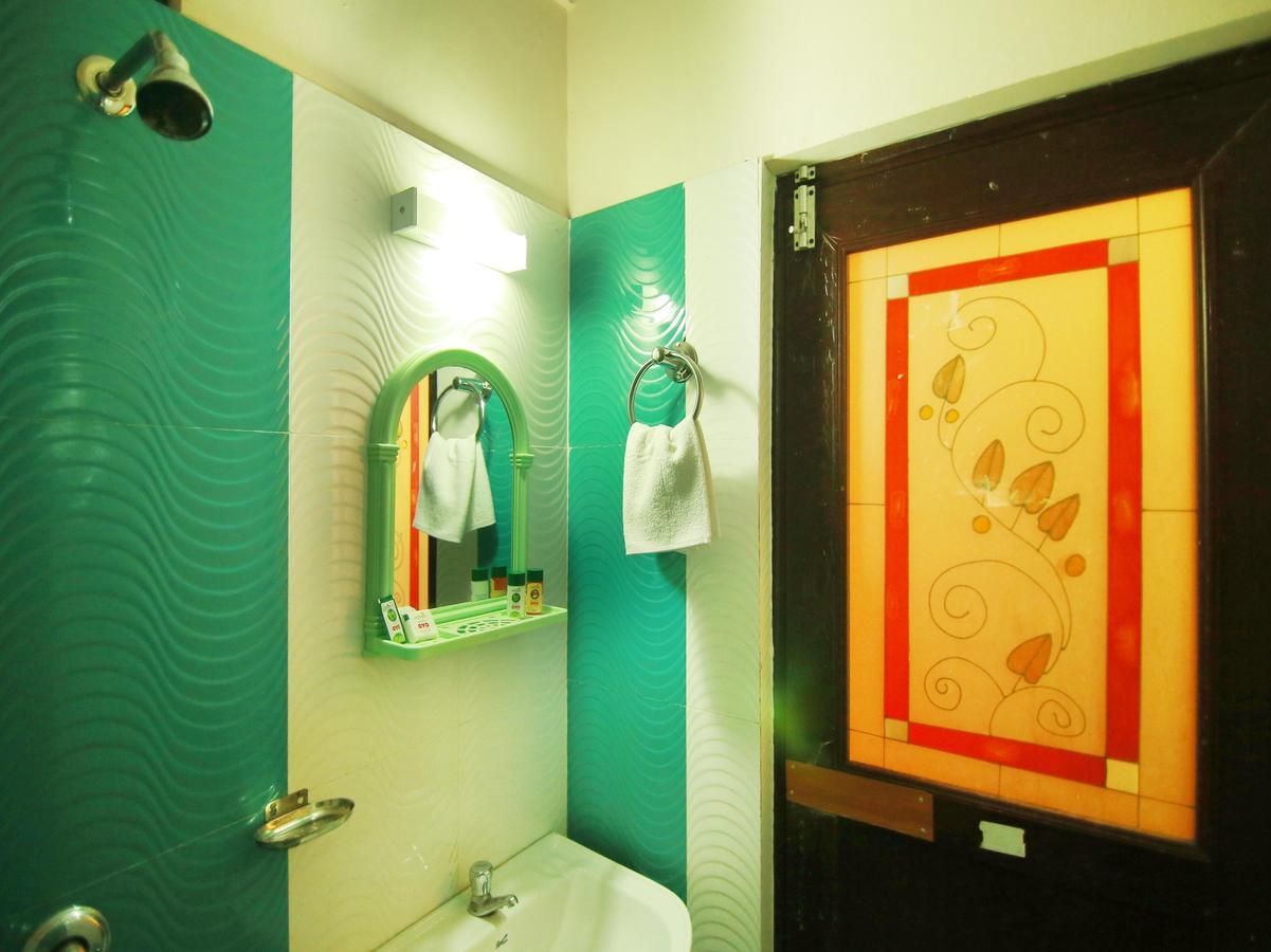 Oyo 4824 Hotel Star Kochi ภายนอก รูปภาพ